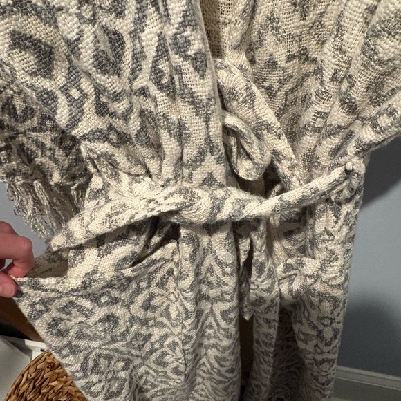 Indaba Fringed Patterned Robe NWOT - Picture 4 of 8